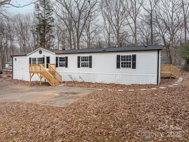 105 Lansdale Avenue, Lincolnton, NC 28092