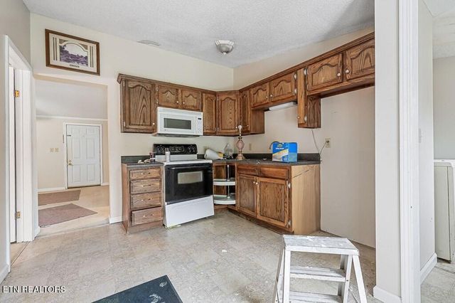 229 Craig Rd, Monterey, TN 38574