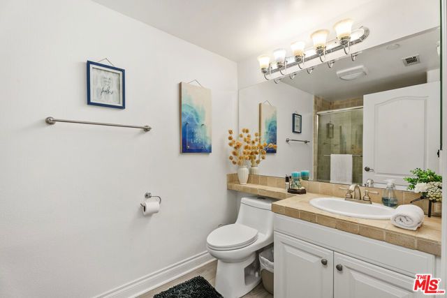 1000 E Ocean Boulevard 104, Long Beach, CA 90802