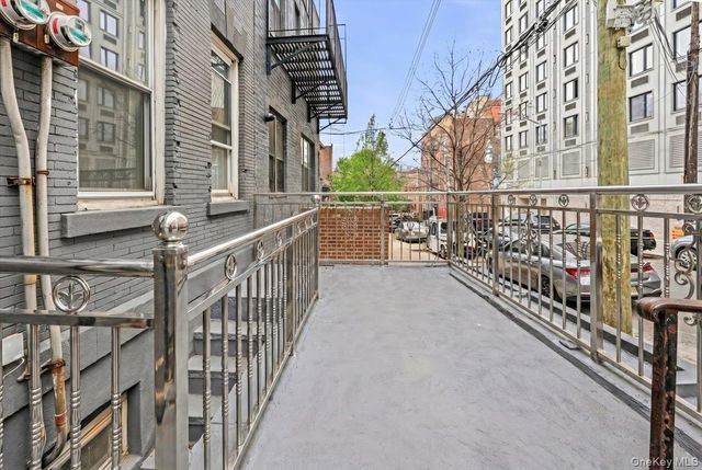 2050 Ryer Avenue, Bronx, NY 10457