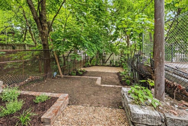2050 Ryer Avenue, Bronx, NY 10457