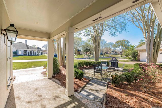 13725 Briarlake Ave, Baton Rouge, LA 70809