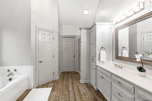 13725 Briarlake Ave, Baton Rouge, LA 70809