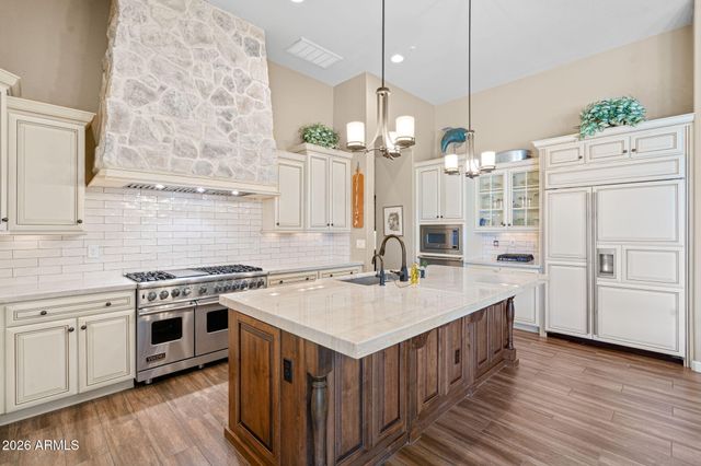 2471 E ROBIN Court, Gilbert, AZ 85296