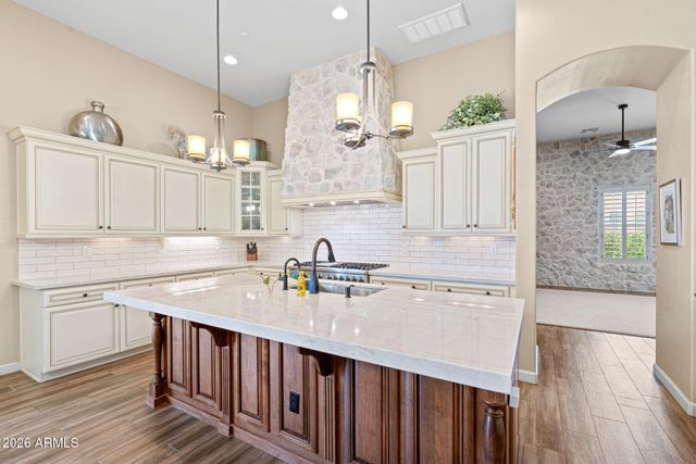 2471 E ROBIN Court, Gilbert, AZ 85296