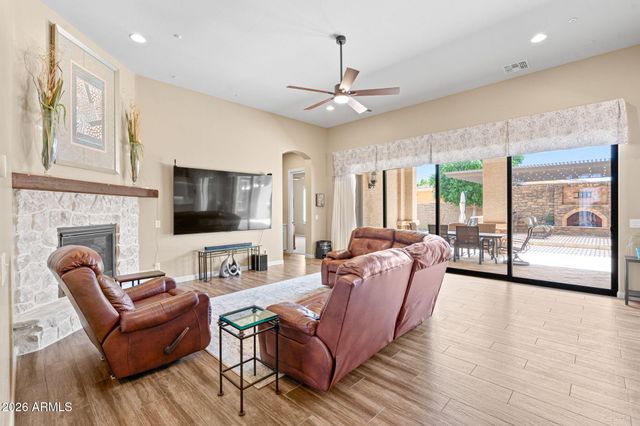 2471 E ROBIN Court, Gilbert, AZ 85296