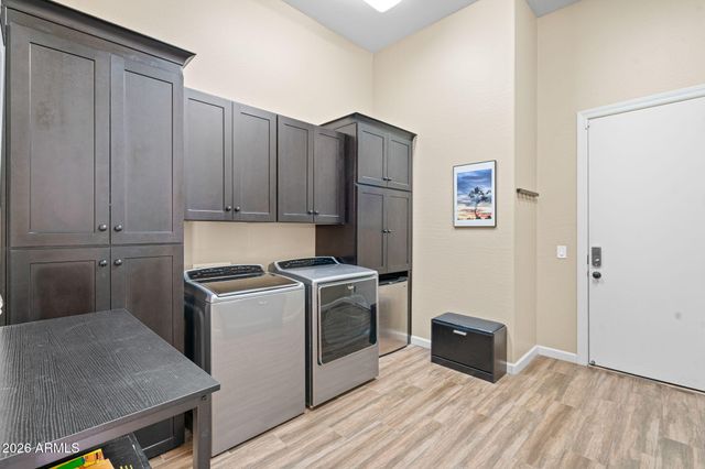 2471 E ROBIN Court, Gilbert, AZ 85296