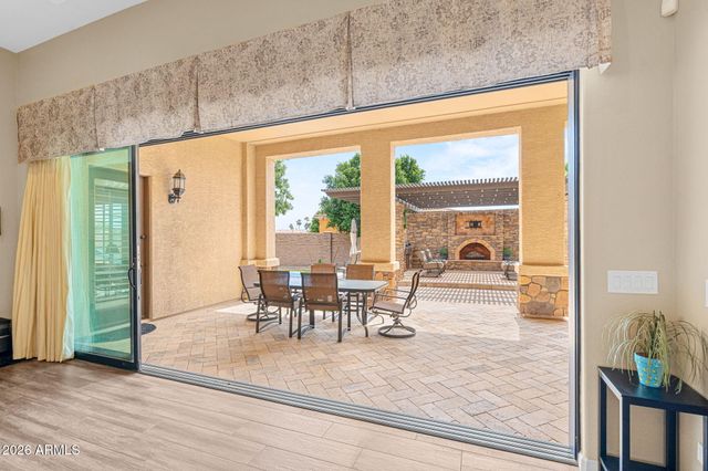 2471 E ROBIN Court, Gilbert, AZ 85296