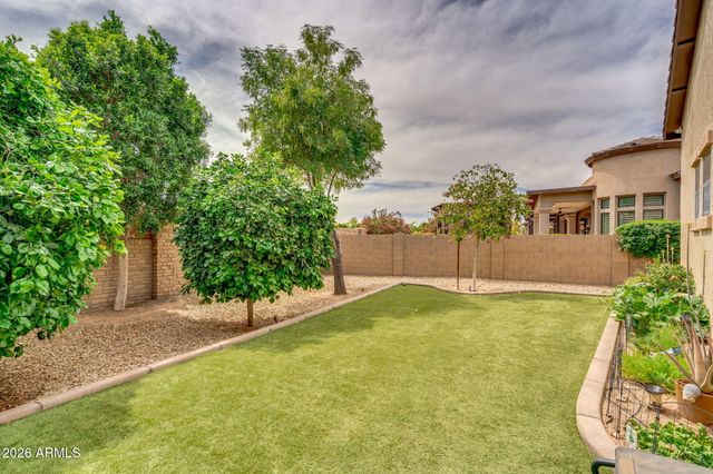 2471 E ROBIN Court, Gilbert, AZ 85296