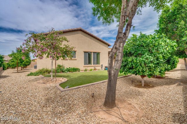 2471 E ROBIN Court, Gilbert, AZ 85296