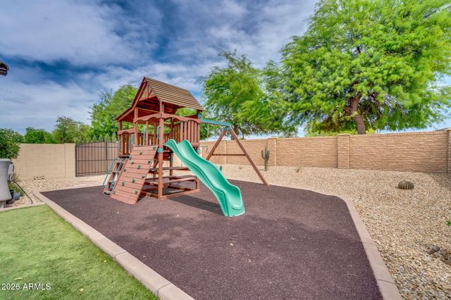 2471 E ROBIN Court, Gilbert, AZ 85296