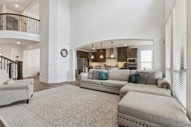 616 Buena Onda WAY, Austin, TX 78738