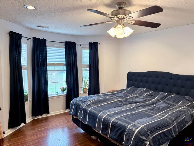 207 Gleneagle Drive, Byron, GA 31008