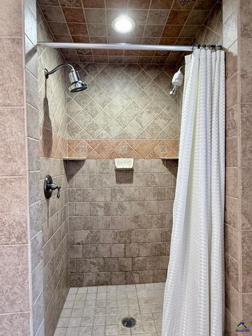 207 Gleneagle Drive, Byron, GA 31008