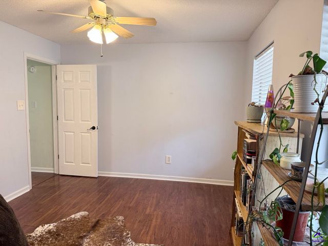 207 Gleneagle Drive, Byron, GA 31008