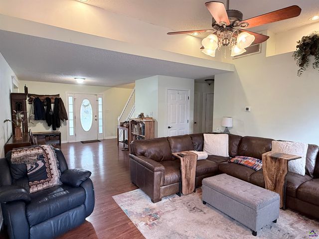 207 Gleneagle Drive, Byron, GA 31008