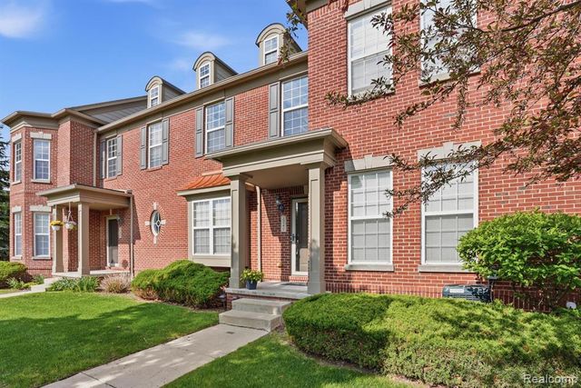 2240 Paddock Lane, Canton, MI 48188