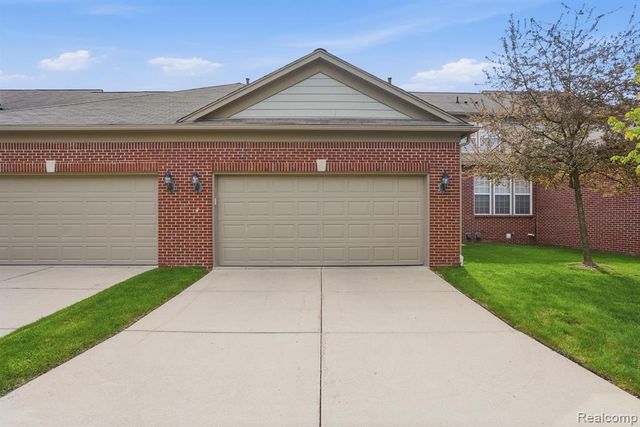 2240 Paddock Lane, Canton, MI 48188