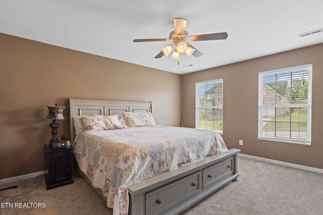 1820 Falling Waters Rd, Knoxville, TN 37922