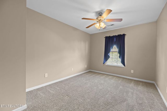 1820 Falling Waters Rd, Knoxville, TN 37922