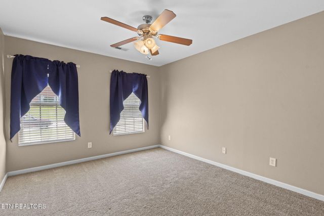 1820 Falling Waters Rd, Knoxville, TN 37922