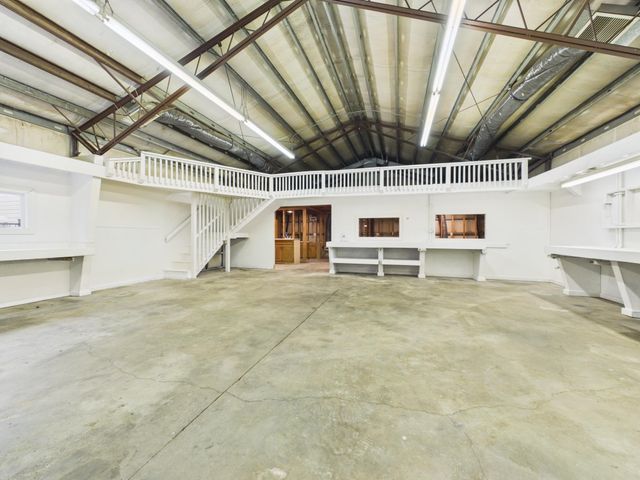 2444 S Hydraulic Ave, Wichita, KS 67216