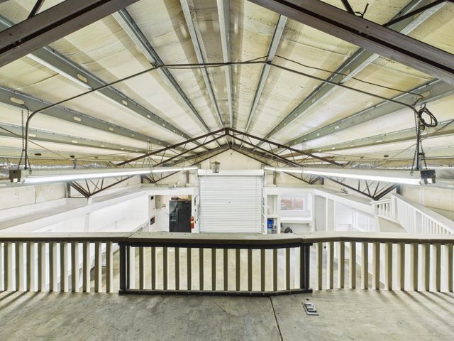 2444 S Hydraulic Ave, Wichita, KS 67216