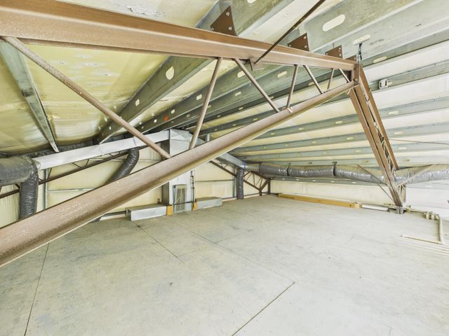 2444 S Hydraulic Ave, Wichita, KS 67216