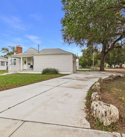 2444 S Hydraulic Ave, Wichita, KS 67216
