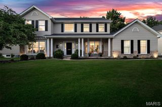 1716 Timber Ridge Estates Drive, Ballwin, MO 63011