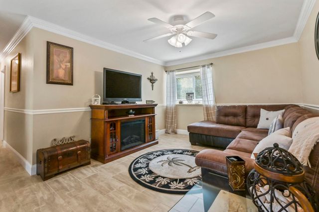 10301 N Kings Hwy Apt 12-4, Myrtle Beach, SC 29572