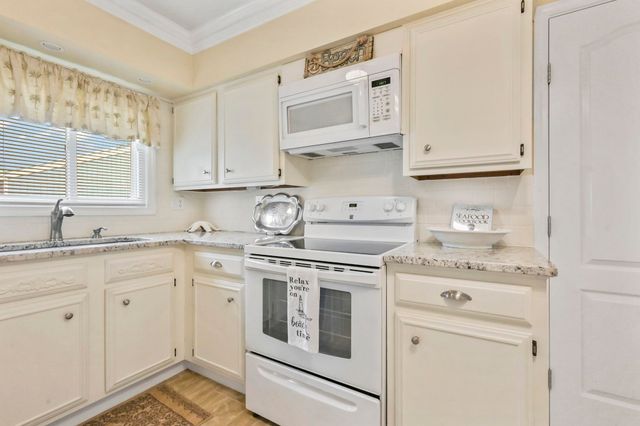 10301 N Kings Hwy Apt 12-4, Myrtle Beach, SC 29572
