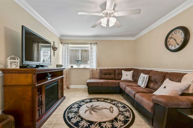 10301 N Kings Hwy Apt 12-4, Myrtle Beach, SC 29572