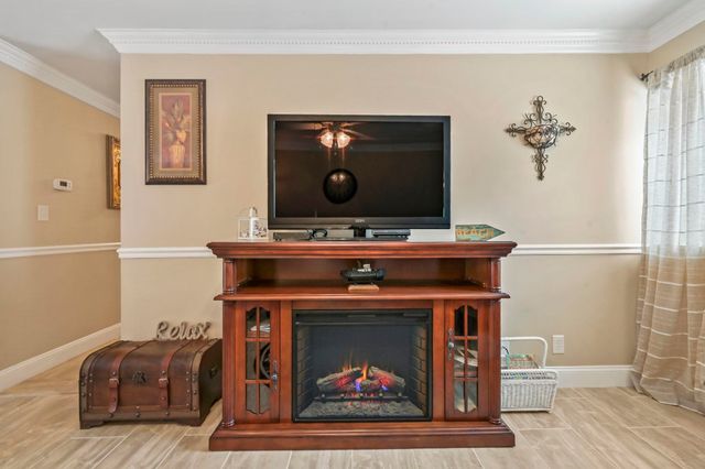 10301 N Kings Hwy Apt 12-4, Myrtle Beach, SC 29572