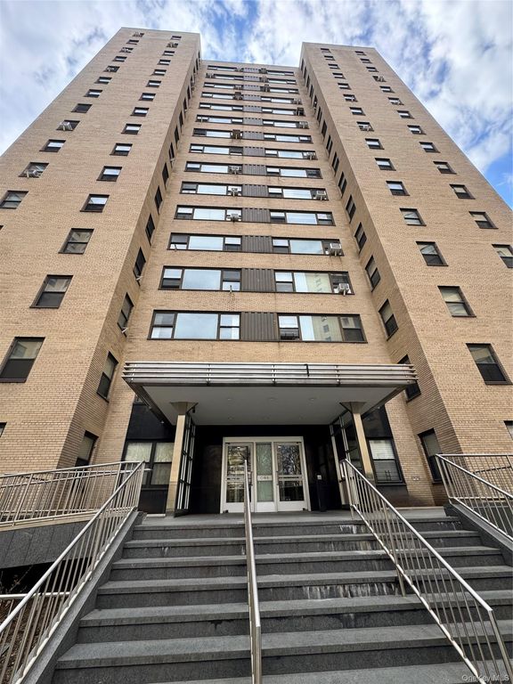 1 Fordham Hill Oval 3g, Bronx, NY 10468