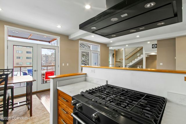 325 E 11th Avenue, Anchorage, AK 99501