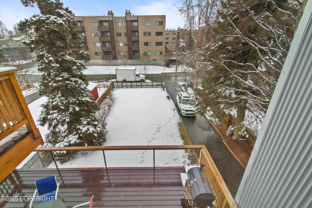 325 E 11th Avenue, Anchorage, AK 99501