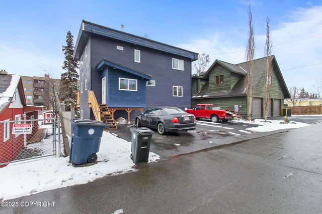 325 E 11th Avenue, Anchorage, AK 99501