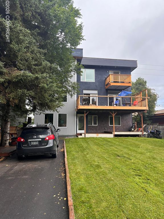 325 E 11th Avenue, Anchorage, AK 99501