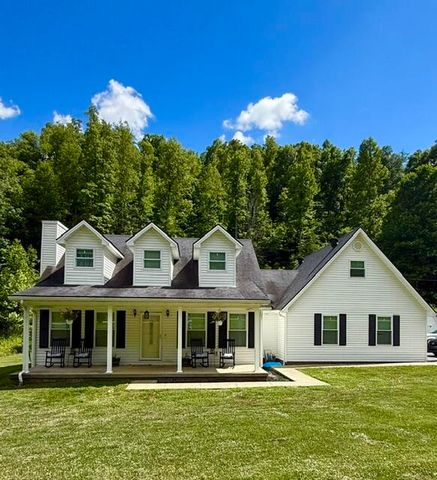 1560 Stamper Branch Road, Campton, KY 41301