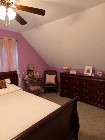 1560 Stamper Branch Road, Campton, KY 41301