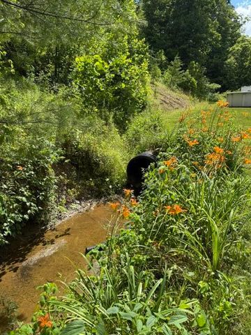 1560 Stamper Branch Road, Campton, KY 41301