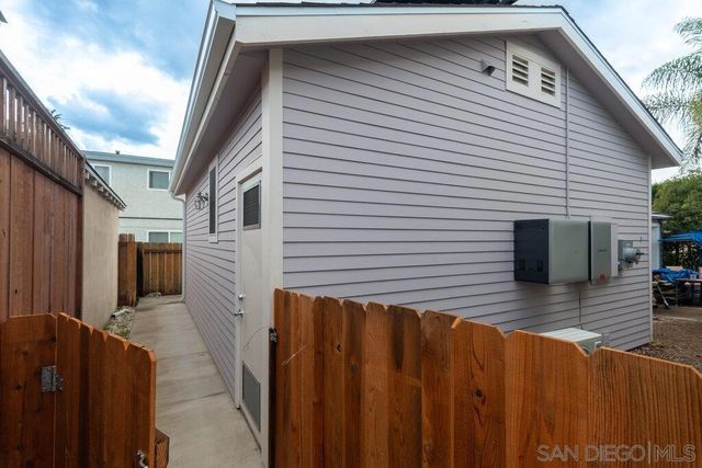 4821 Monroe Ave, San Diego, CA 92115