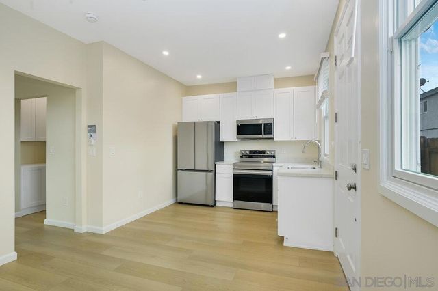 4821 Monroe Ave, San Diego, CA 92115