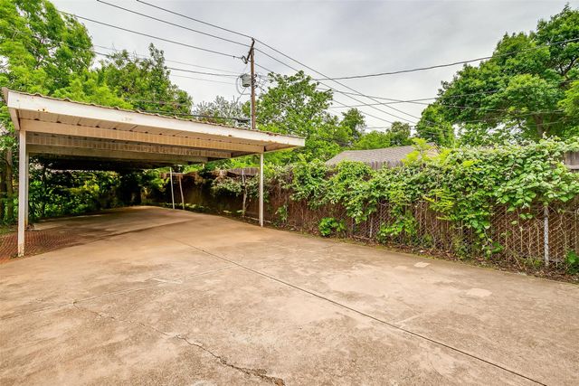 3217 Lubbock Avenue, Fort Worth, TX 76109