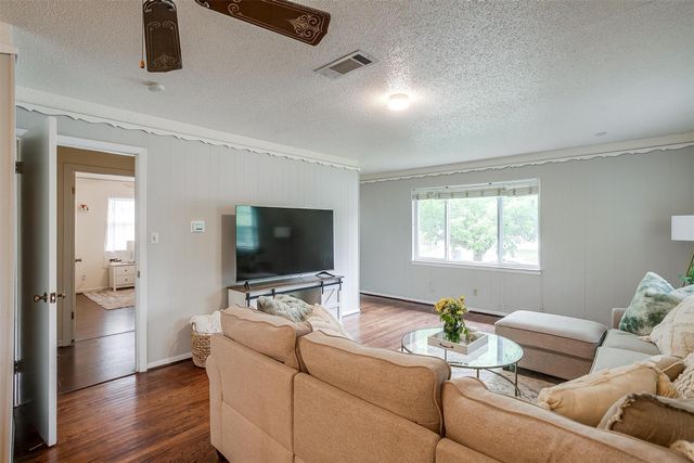 3217 Lubbock Avenue, Fort Worth, TX 76109