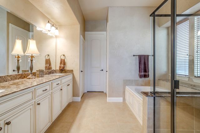 5060 Heritage Oaks Drive, Colleyville, TX 76034