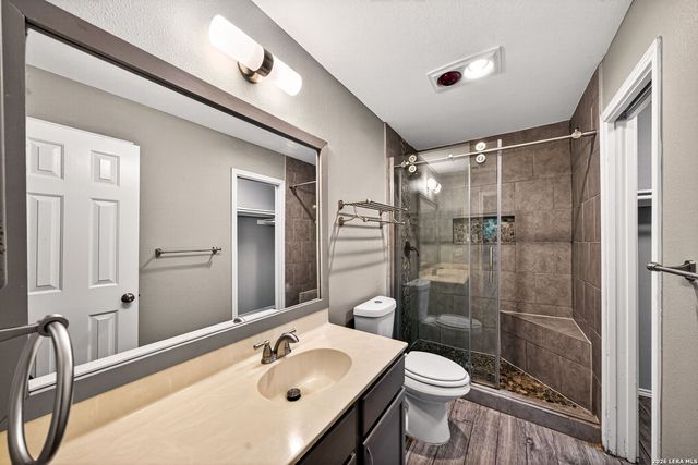 8534 Sir Galahad, San Antonio, TX 78240