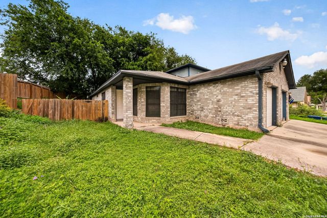8534 Sir Galahad, San Antonio, TX 78240