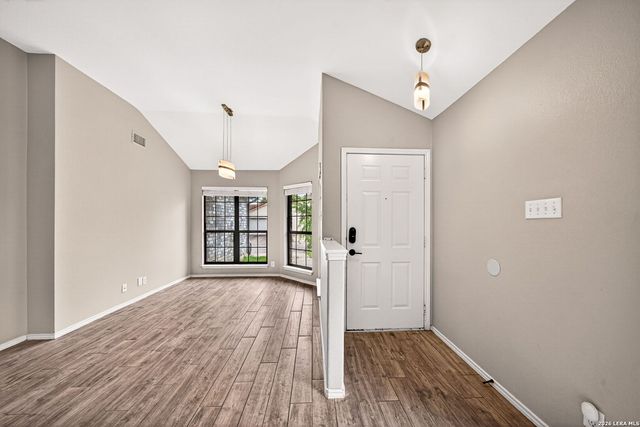 8534 Sir Galahad, San Antonio, TX 78240